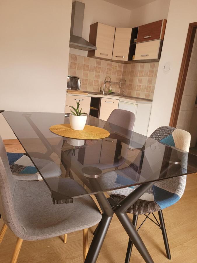 Apartmani Tonci Pag Pag Town Kültér fotó