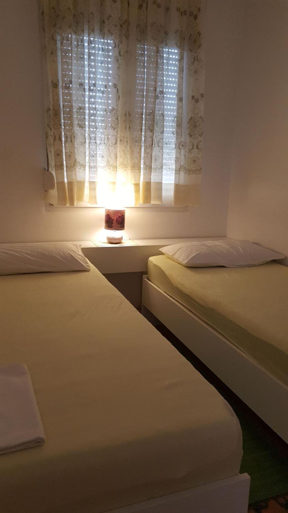 Apartmani Tonci Pag Pag Town Kültér fotó