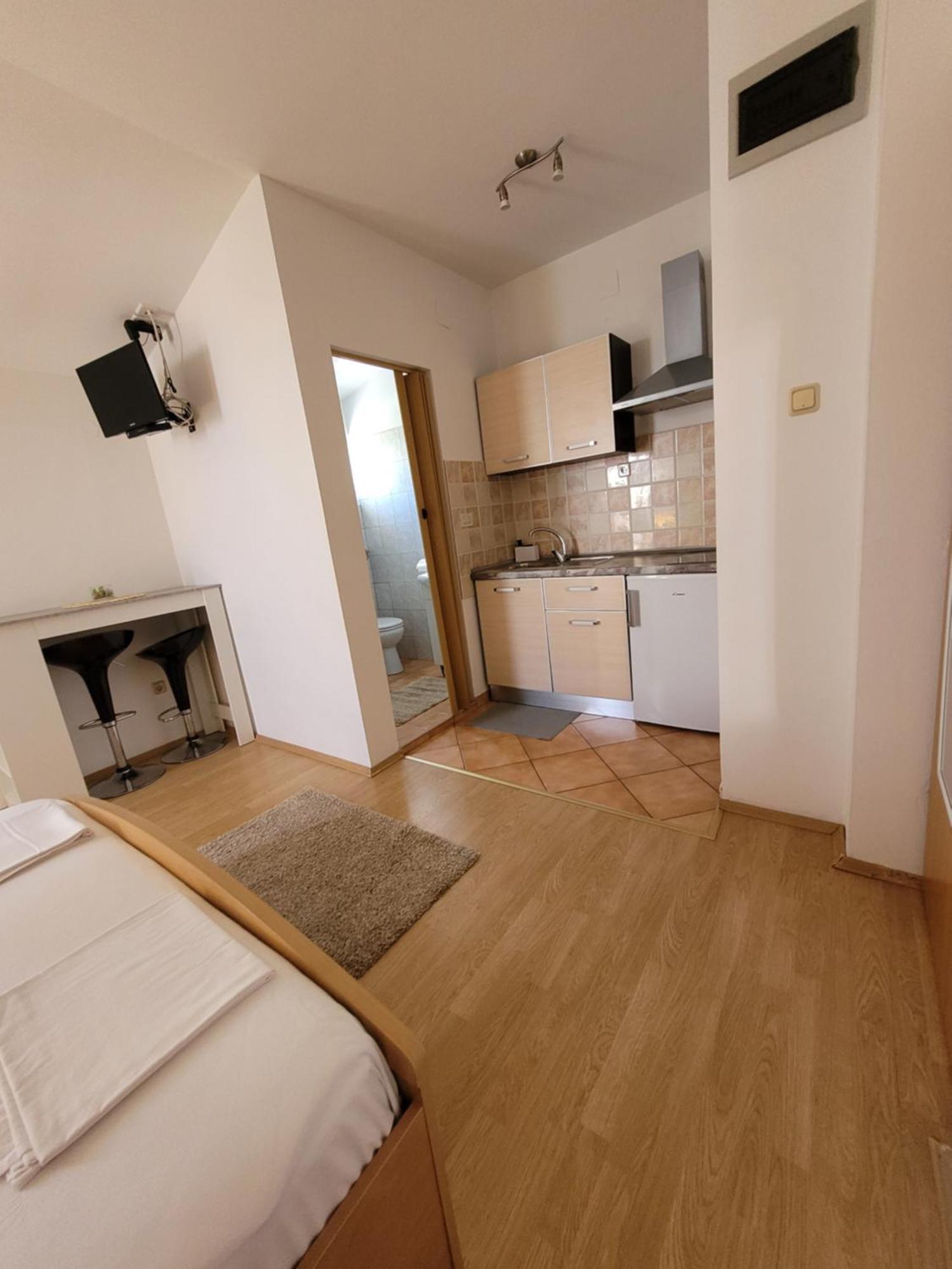 Apartmani Tonci Pag Pag Town Kültér fotó